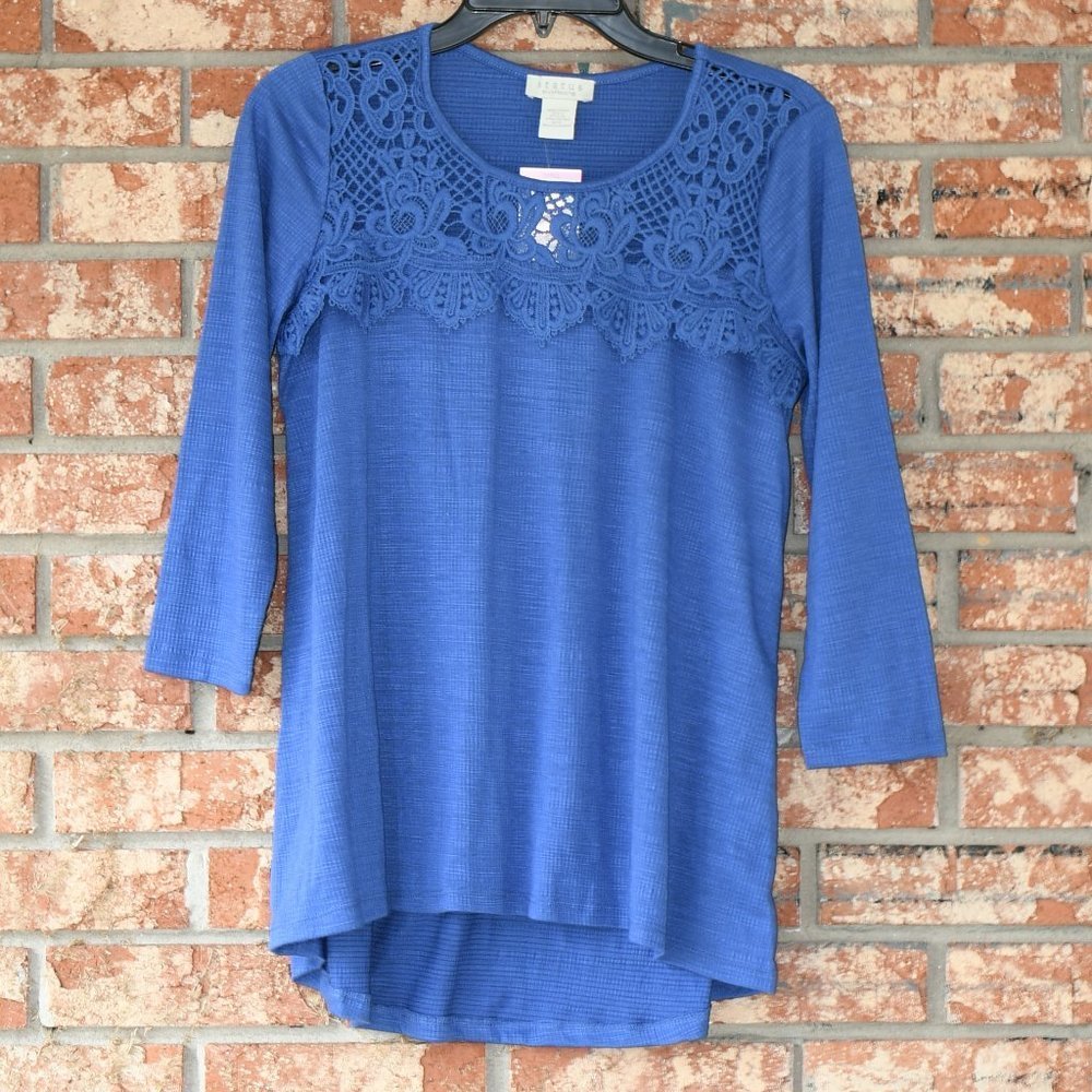 STATUS Blue Top